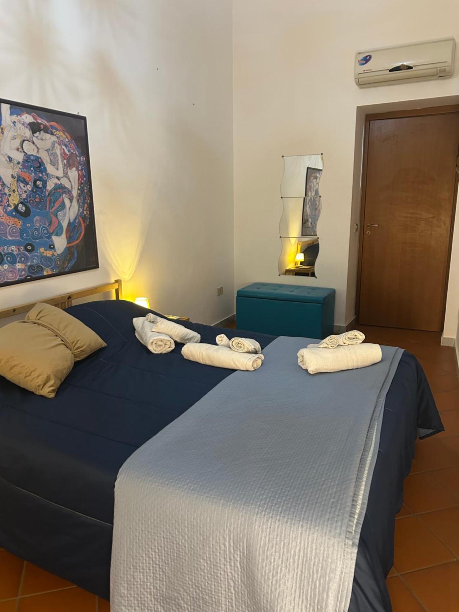 Vucciria'S House Centro Storico Apartman Palermo Kültér fotó
